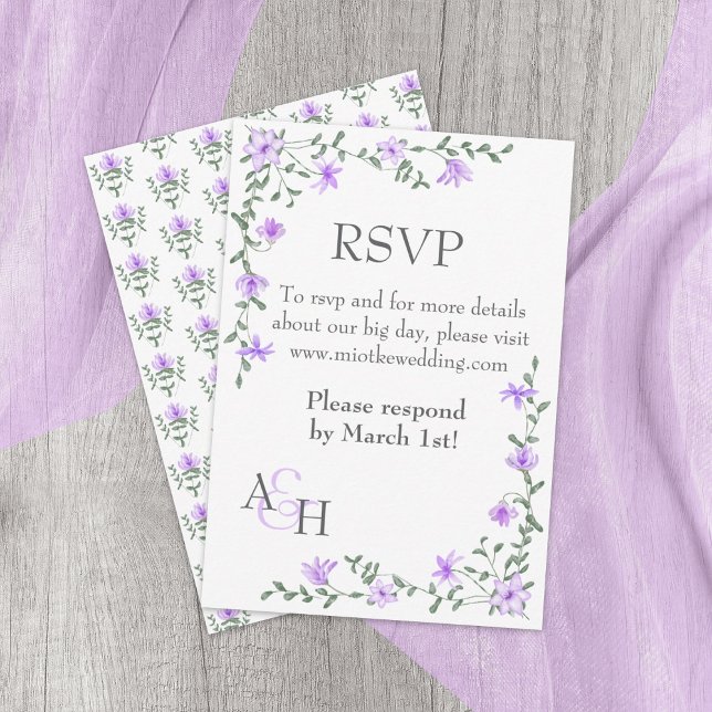 Ljust Lila Bröllop OSA Card (purple, lavender, light blue mixed floral patterns, rose vines, bouquets wedding rsvp enclosure card)
