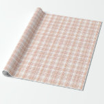 Ljust rosa och beige geometrisk rutigt mönster presentpapper<br><div class="desc">Ljus,  glad tartanrutig presentpapper med ett mjukt mönster av ljust rosa och subtila grå/blå linjer på en off-white/kräm bakgrund. Perfekt för baby shower,  eleganta bröllop,  födelsedagar och cottagecore-gåvor.</div>