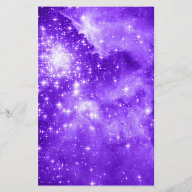 Ljust vita och violetta lila stjärnor Celestiala (Framsida)