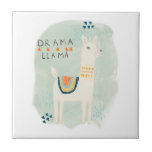 Llama Squad - Drama Llama Kakelplatta<br><div class="desc">Llama Squad II senast i juni Erica Vess. Har ett sött lampa i mutad färg med frasen "Drama llama".</div>