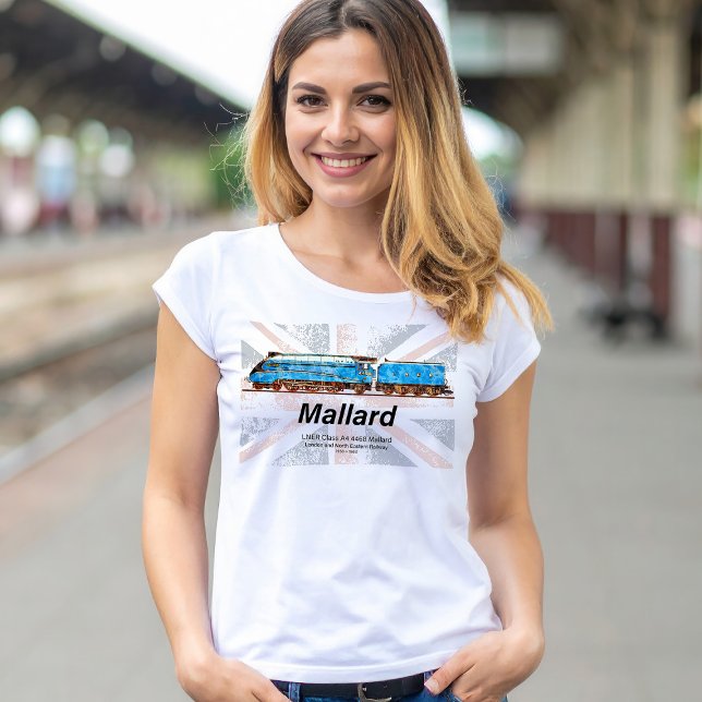 LNER klass A4 Mallard-lokomotiv profil med flagga T Shirt (LNER Class A4 4468 Mallard - Fastest Steam Locomotive. Womens Basic T-Shirt)