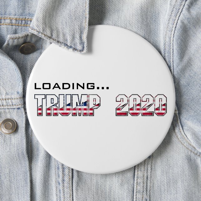 Loading Trump 2020 USA Valtypography Knapp (In Situ)