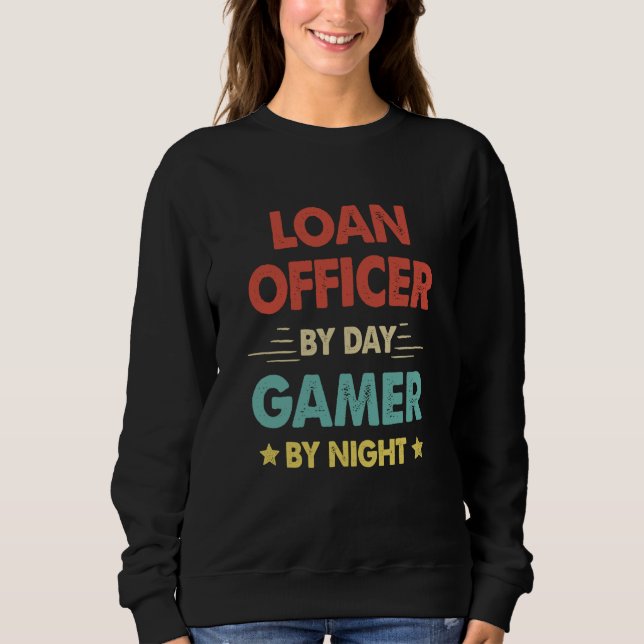 Loan Officer By Day Gamer By Night  1 T Shirt (Framsida)