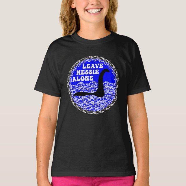 LOCH NESS MONSTER-Lämna Nessie Ensam T Shirt (Framsida)