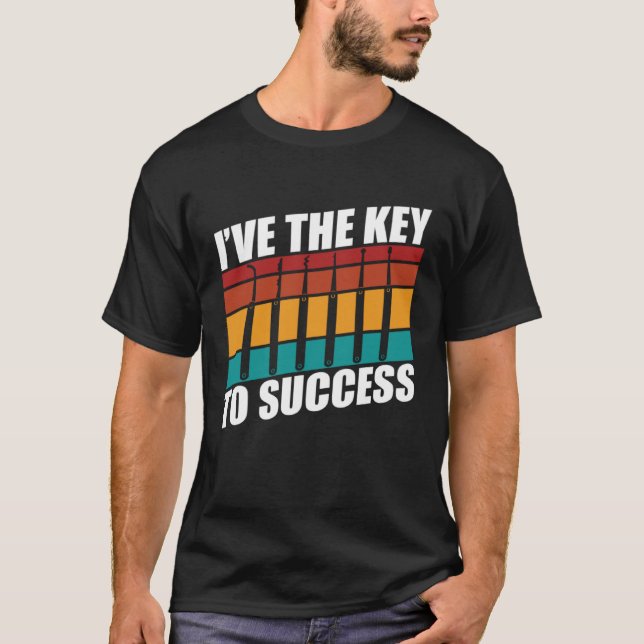 Locksmith key to success lock picking idea t shirt (Framsida)