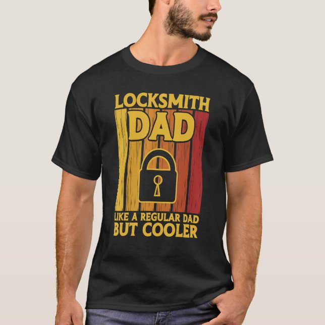 Locksmith Lockplockar låsning av offertmedarbetare T Shirt (Framsida)