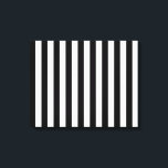 Lodrät Black & White Classic Rand Canvastryck<br><div class="desc">En regressiv rand-dekanter i vågrät eller i lodrät mode är en modern klassisk grafisk design i stil som alltid ger en underbar anpassningsbar för dig själv eller för någon som är stil på din lista, och det kommer säkert att ge intryck på vilket festligt speciell som helst. Skicka e-post till...</div>
