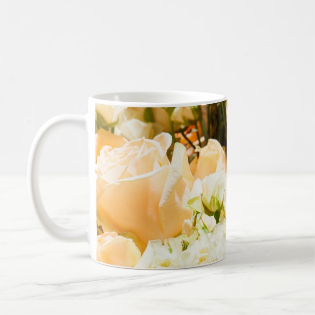 Lodrät mönster i vit ros. kaffemugg (Vänster)