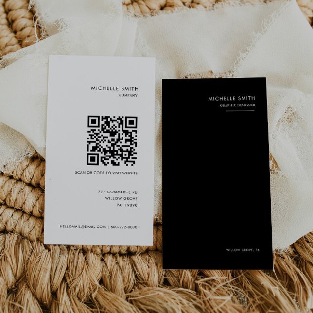 Lodrät Qr-kod för svartvit grafikdesigner Visitkort (Skapare uppladdad)
