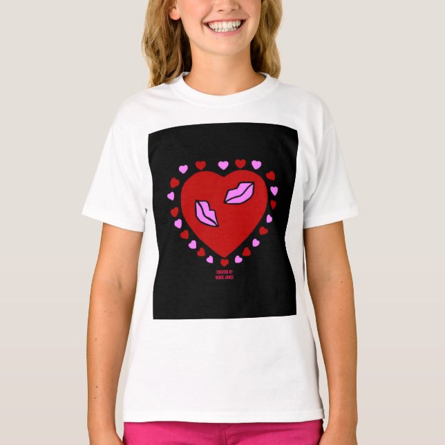 Loely Heart Kisses Girls Basic White T Shirt (Framsida)