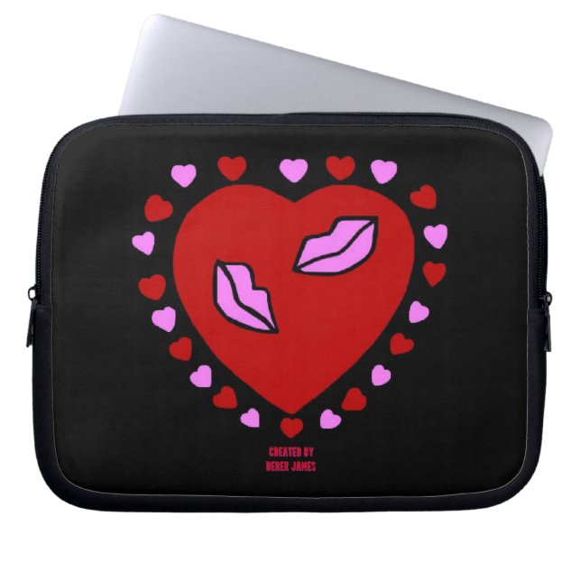 Loely Heart Kisses Neoprene Laptop sleeve (Framsidan)
