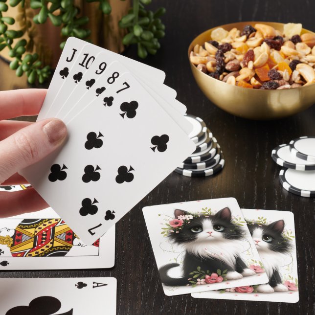 Loely Tuxedo Kitten med Flowers Casinokort (På plats)