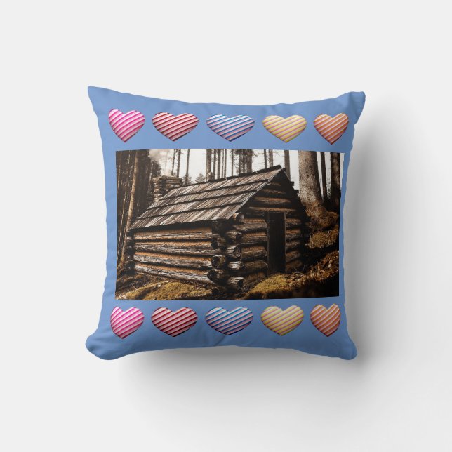 LOG CABIN HOUSE PILLOW KUDDE (Framsida)