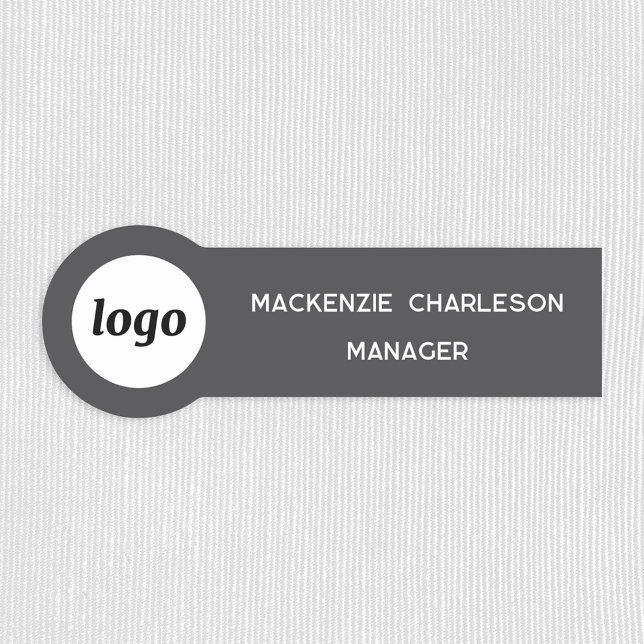 Logotyp Anställd Personal Magnetisk eller nål Grå  Namnbricka (Simple logo with custom text business branding promotional slate gray name tag)