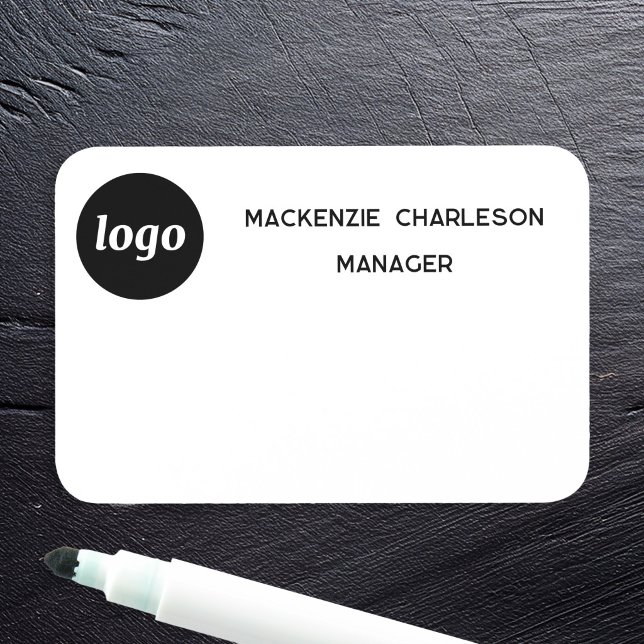Logotyp Anställd Personal Magnetisk eller nål Whit Namnbricka (Simple logo with custom text business branding promotional pin or magnetic dry erase name tag)