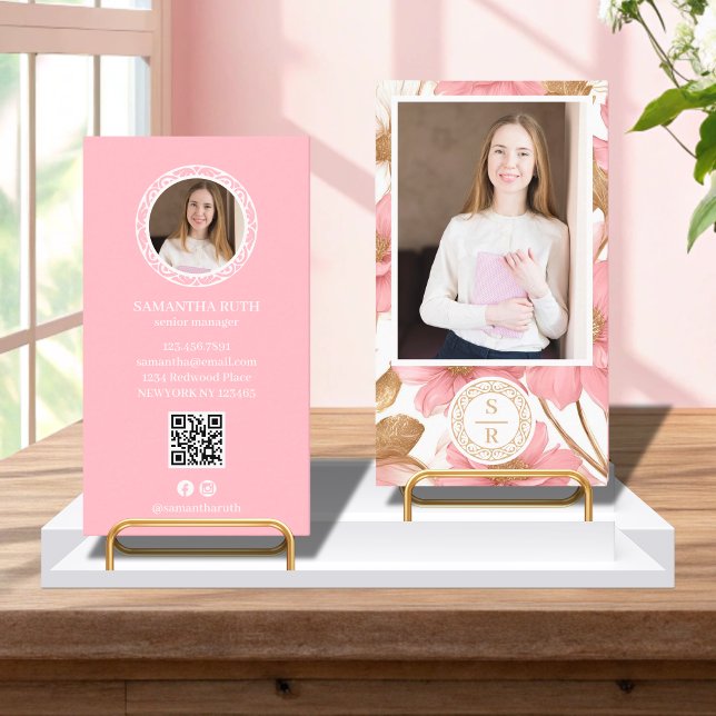 Logotyp för botaniska monogram Vapensköld Blommigt Visitkort (Skapare uppladdad)