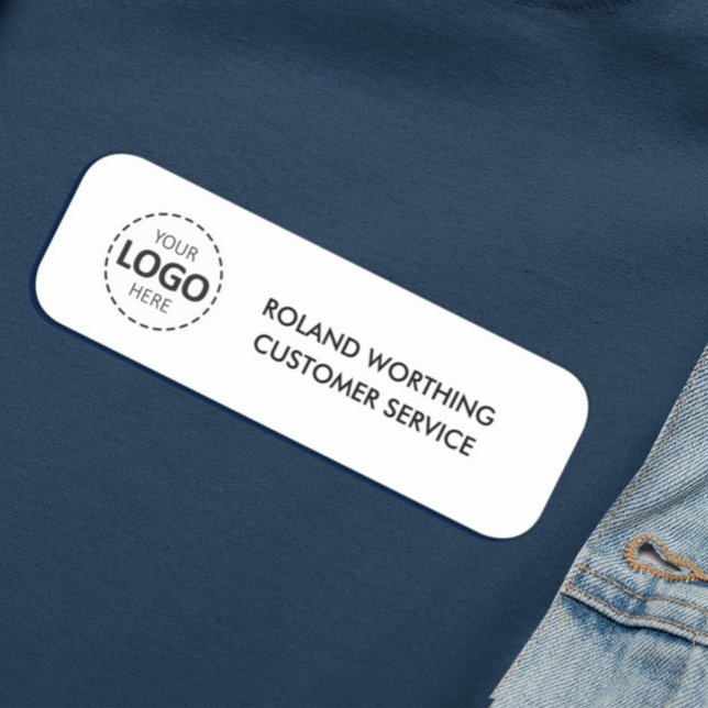 Logotyp för enkel modern personal namnbricka (Skapare uppladdad)