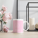 Logotyp för företag | Modern Rosa i Professionelle Kaffemugg<br><div class="desc">En affärsmodell för anpassningsbar i elegant papper kopp i ett modernt minimalistiskt stil som lätt kan uppdateras med företagets logotyp och företagsslagord eller företagsinformation. Om du behöver hjälp med att anpassa den här produkten kontaktar du mig med hjälp av meddelandeknappen och jag kommer att vara lycklig för att hjälpa till....</div>