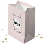 Logotyp Marknadsför  Rosa för företagskunder<br><div class="desc">Lägg till din egen logotyp och ditt eget textval till den här designen. Ta bort den övre eller nedre texten om du vill. Minimalistisk och professionell för att främja varumärkeslojalitet. Underbar för varumärkning av anställda eller som kampanjprodukt för dina kunder och kunder.</div>
