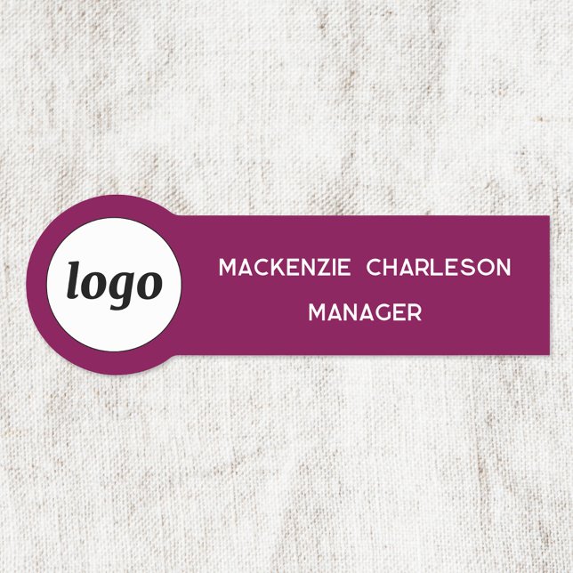 Logotyp Personal Magenta Rosa Business Namnbricka (Simple logo with custom text business branding employee staff name label in dark magenta cherry pink)