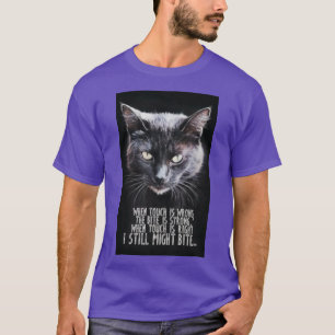 Logotypen har en snygg och kraftfull svart katt. t shirt