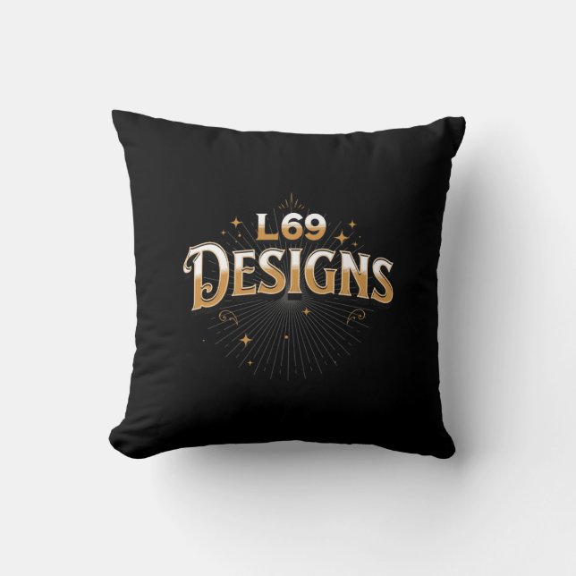 logotypen "L69 DESIGNS" Kudde (Framsida)