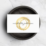 Logotypen Luxe Faux Guld-färgad cirkelformare Visitkort<br><div class="desc">En organiskt målad cirkel i faux metallic guld blir en luxe-logotyp på denna mall för visitkort för designern, med tillägg av ditt namn eller namn för företag i en chic. Höj ditt varumärke med den här moderna designen så att du kan se ut som en folkmassa och lämna ett varaktigt...</div>