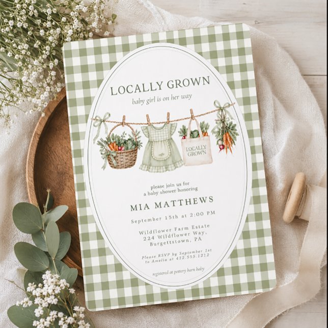 Lokalt Odlad Salvia Gingham Barnkalas Inbjudan (Locally Grown Sage Gingham Baby Shower Invitation)