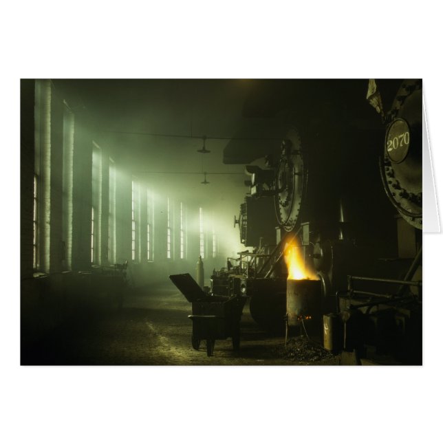 Lokomotiv i Roundhouse Hälsningskort (Framsidan Horizontal)