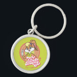 Lola Retro LOONEY TUNES™ Ringar Rund Silverfärgad Nyckelring<br><div class="desc">Lola i den ikoniska Looney Tunes Ringar! Den här öga-infångande designen har Lola Bunny ge ett lekfullt fredstecken mot en djärv, färgstark bakgrund. Hennes ikoniska stil och "Lola Bunny"-bokstäverna gör detta till ett måste för varje Looney Tunes fläkt. Anpassa din Zazzle-växel - från klädesplagg till telefonväska - med den här...</div>