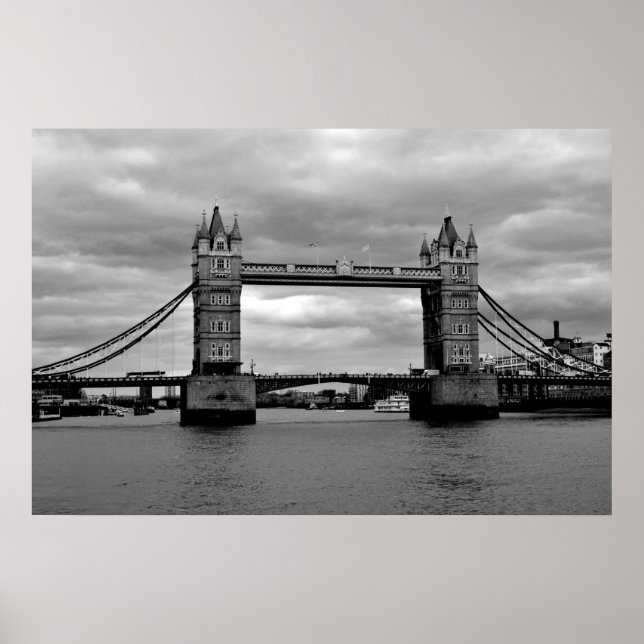 London Bridge i Black and White Poster (Framsidan)