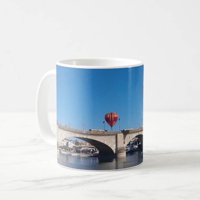 London Bridge, Sjö Havasu, Az. Kaffemugg (Framsida vänster)
