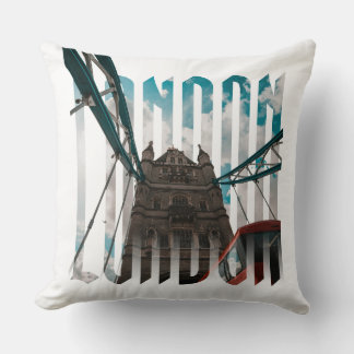 London Design Pillow Kudde