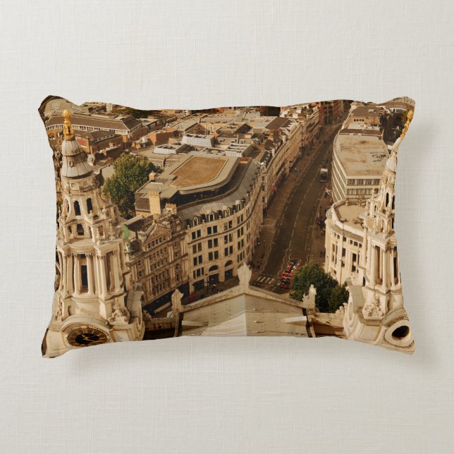 London rooftop view panorama with urban architectu prydnadskudde (Framsidan)