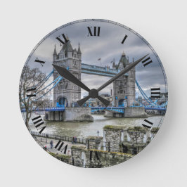 London torn bridge rund klocka