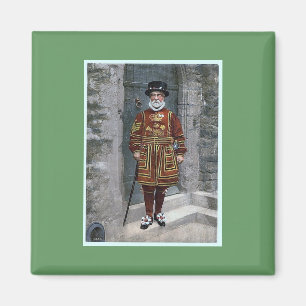 London tornBeefeater Magnet