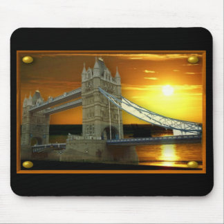 Londons bron i Torn i Fantasy Sunshine Mousepad Musmatta