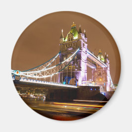 Londons bron i Torn i natt Magnet