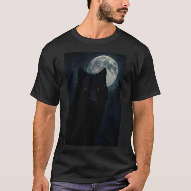 Lone Black Wolf Under Moonlight – Dark Forest T Shirt (Framsida)