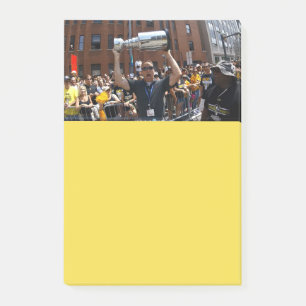 Lönelyft koppen två gånger post-it block