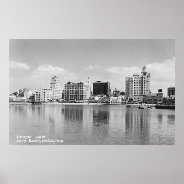 Long Beach, California Skyline View Poster (Framsidan)