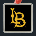 Long Beach State-Logotyp Julgransprydnad Metall<br><div class="desc">Kolla in den här stilen i Kalifornien Universiteten Long Beach! Visa upp Kaliforniens statspris med de nya Universiteten-produkterna. De gör perfekterna till student,  aluminiumoxid,  familj,  vän eller fläkt i ditt liv. Alla dessa Zazzle-produkter är anpassade med ditt namn,  klassår eller klubb. Gå Long Beach!</div>