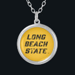 Long Beach State Wordmark Disted Silverpläterat Halsband<br><div class="desc">Kolla in den här stilen i Kalifornien Universiteten Long Beach! Visa upp Kaliforniens statspris med de nya Universiteten-produkterna. De gör perfekterna till student,  aluminiumoxid,  familj,  vän eller fläkt i ditt liv. Alla dessa Zazzle-produkter är anpassade med ditt namn,  klassår eller klubb. Gå Long Beach!</div>