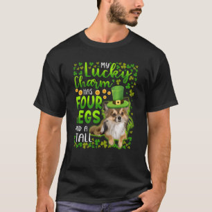 Long Hved Tan Chihuahua Grönt Hat Charm St Patri T Shirt