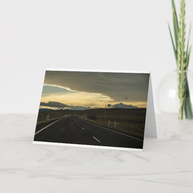Long Road Home - car on Highway Kort (Framsida)