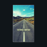 Long Road to Mountains Trucker Affärskort Visitkort<br><div class="desc">affärskort för coola och snyggt för en förare, ett lastföretag i lastbil eller någon med kärlek för den öppna vägen. En lång, rak väg fram till bergen under ett blått, grumligt himmel.</div>