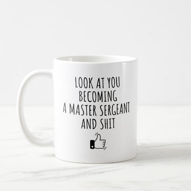 Lönnysersergeant Gift-arméns militära marknadsföri Kaffemugg (Vänster)