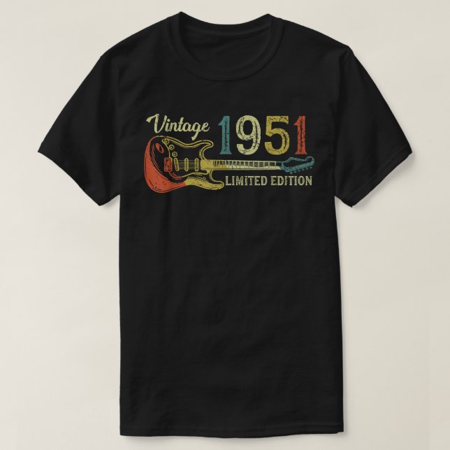 Lönsam 1951-födelsedagspresent för manar Guitar Äl T Shirt (Design framsida)