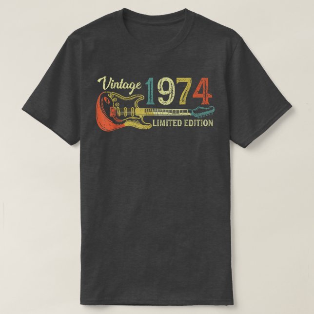 Lönsam 1974-födelsedagspresent för manar Guitar Äl T Shirt (Design framsida)
