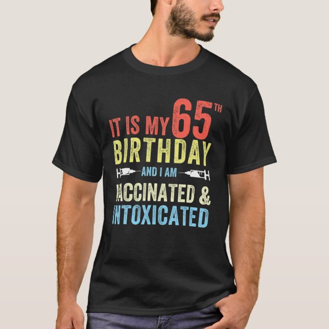 Lönsam 65e Birthday Gag 2021 Bday Quarantine 1956 T Shirt (Framsida)